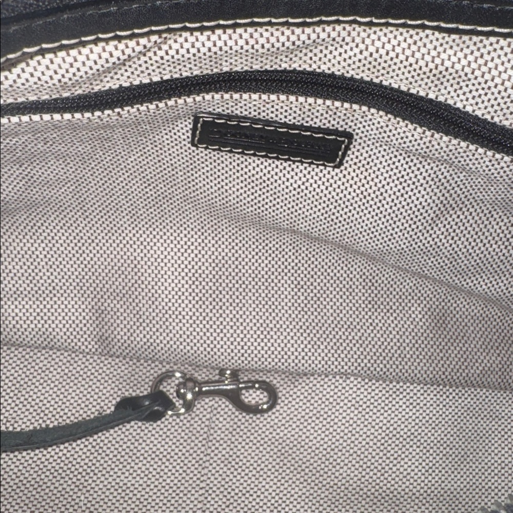 Dooney & Bourke Signature DB Small Shoulder Bag Blue Duck Tag - Picture 5 of 7